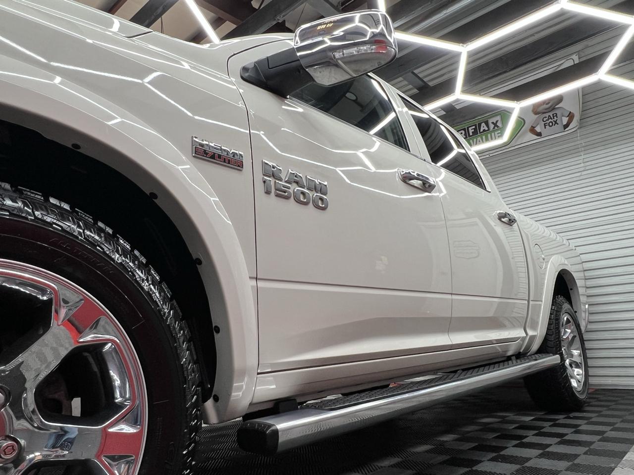 RAM 1500 Laramie Crew Cab SWB 4WD 2017