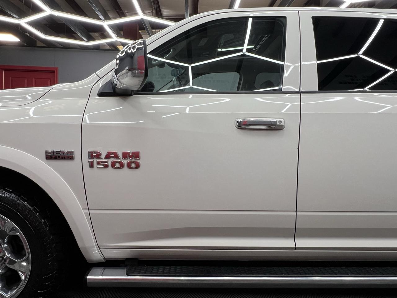 RAM 1500 Laramie Crew Cab SWB 4WD 2017