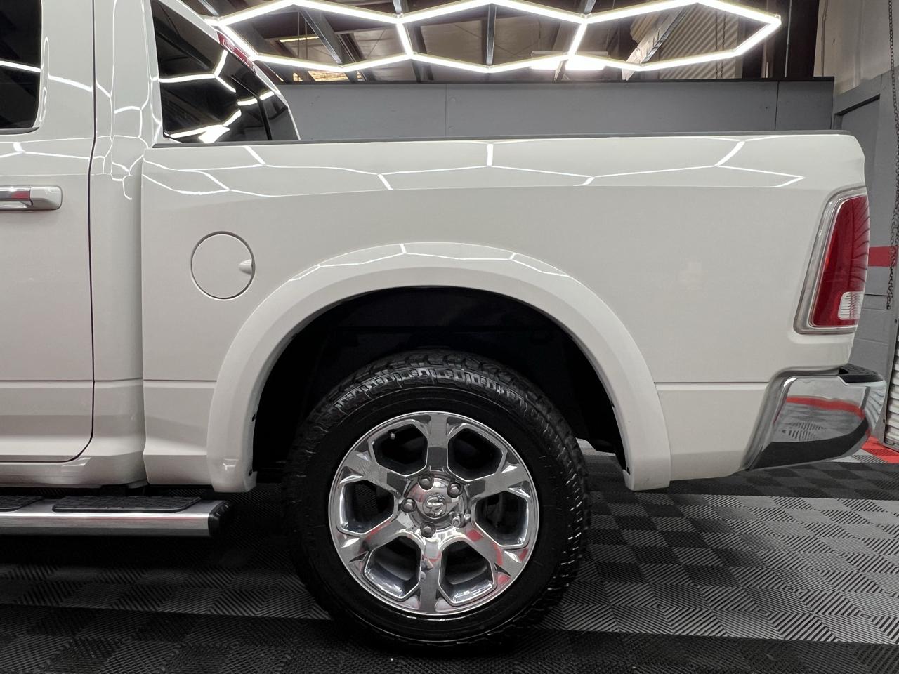 RAM 1500 Laramie Crew Cab SWB 4WD 2017