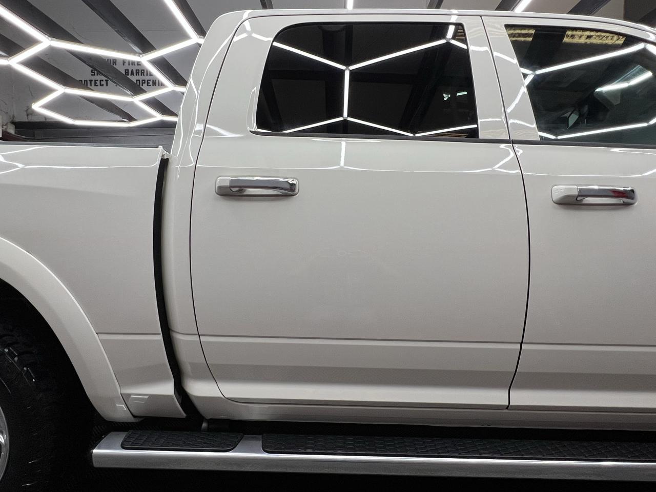 RAM 1500 Laramie Crew Cab SWB 4WD 2017