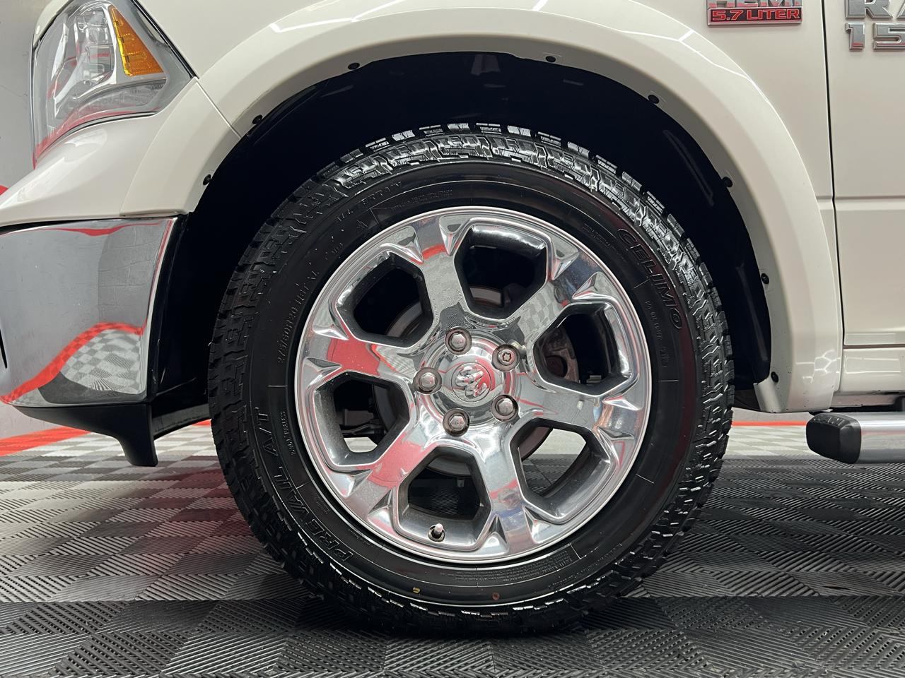 RAM 1500 Laramie Crew Cab SWB 4WD 2017