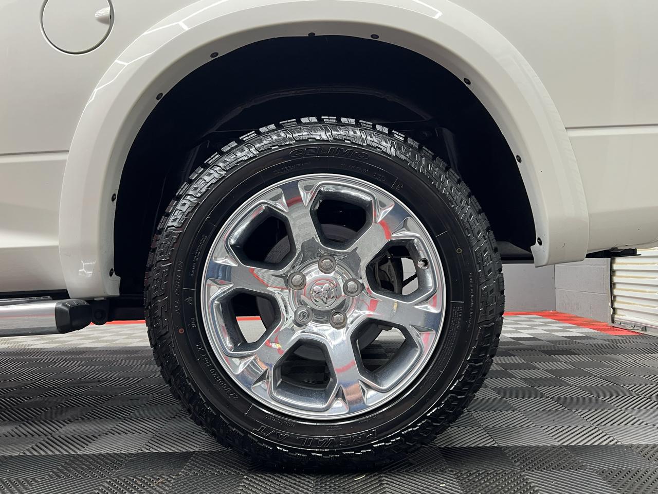 RAM 1500 Laramie Crew Cab SWB 4WD 2017