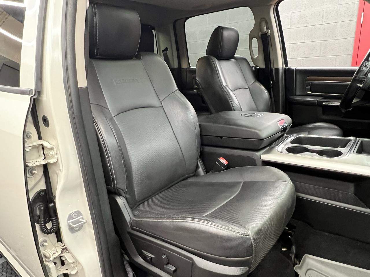 RAM 1500 Laramie Crew Cab SWB 4WD 2017