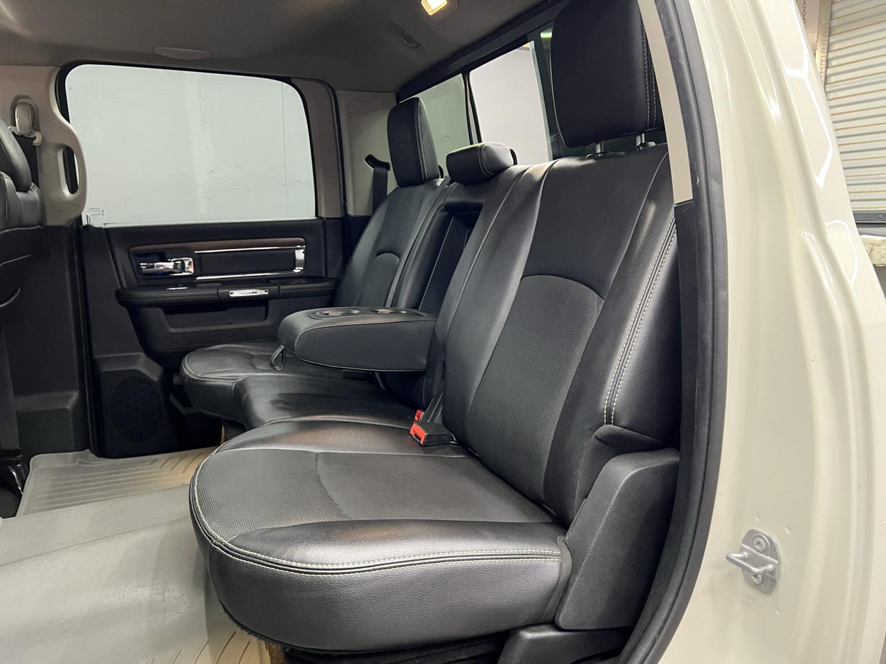 RAM 1500 Laramie Crew Cab SWB 4WD 2017