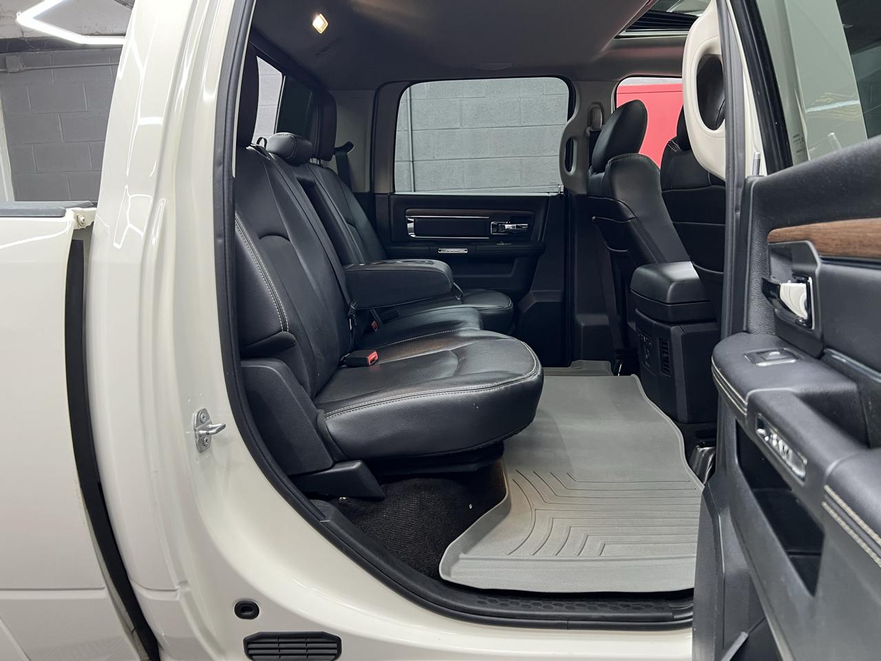 RAM 1500 Laramie Crew Cab SWB 4WD 2017