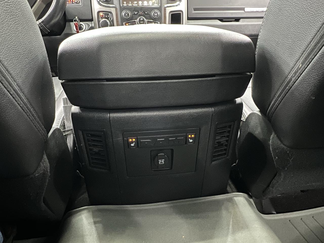 RAM 1500 Laramie Crew Cab SWB 4WD 2017
