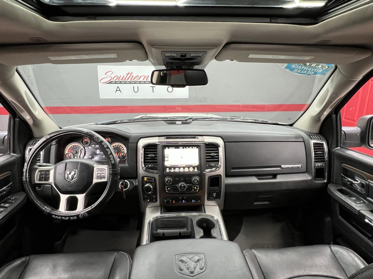 RAM 1500 Laramie Crew Cab SWB 4WD 2017