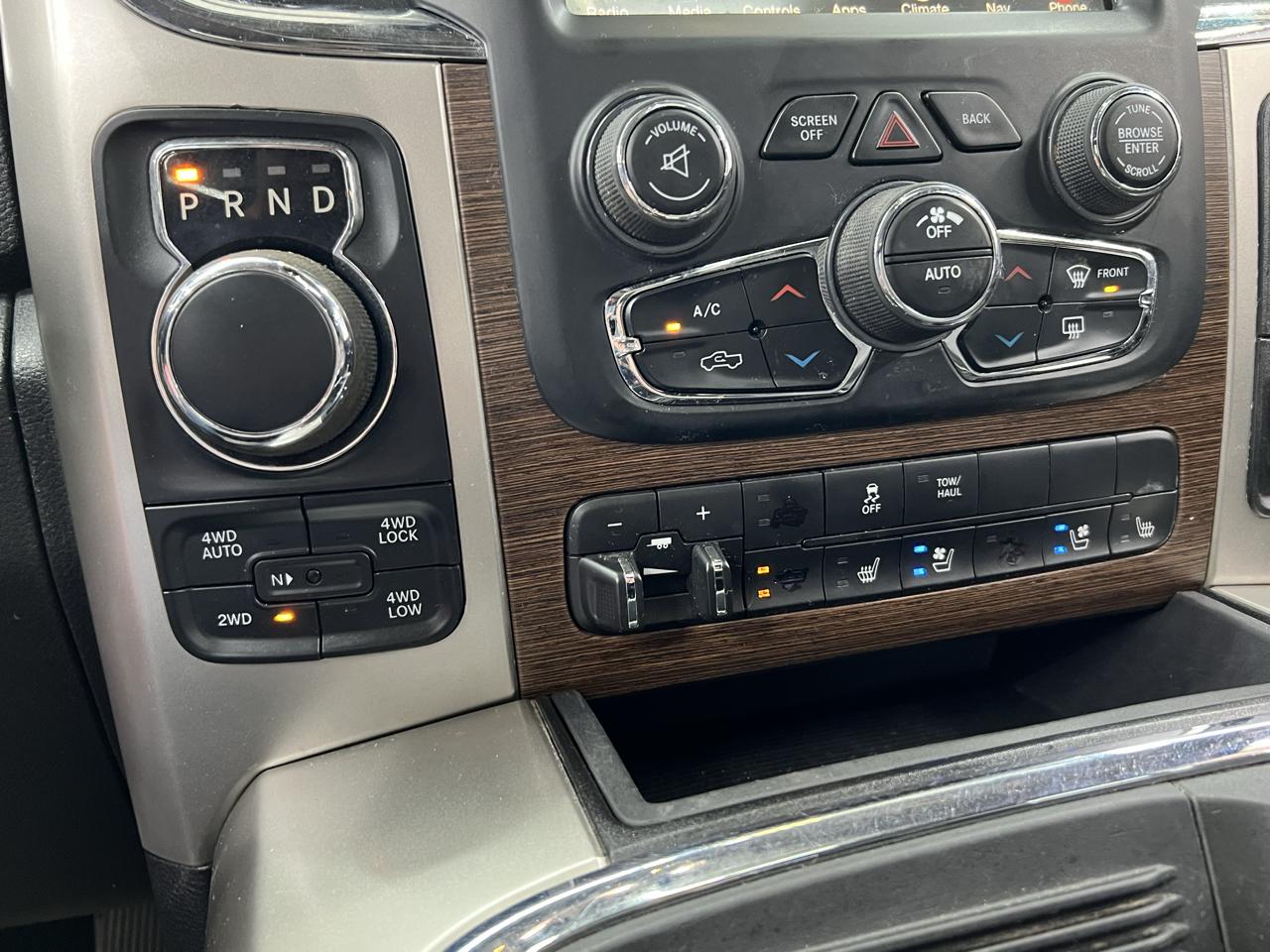 RAM 1500 Laramie Crew Cab SWB 4WD 2017