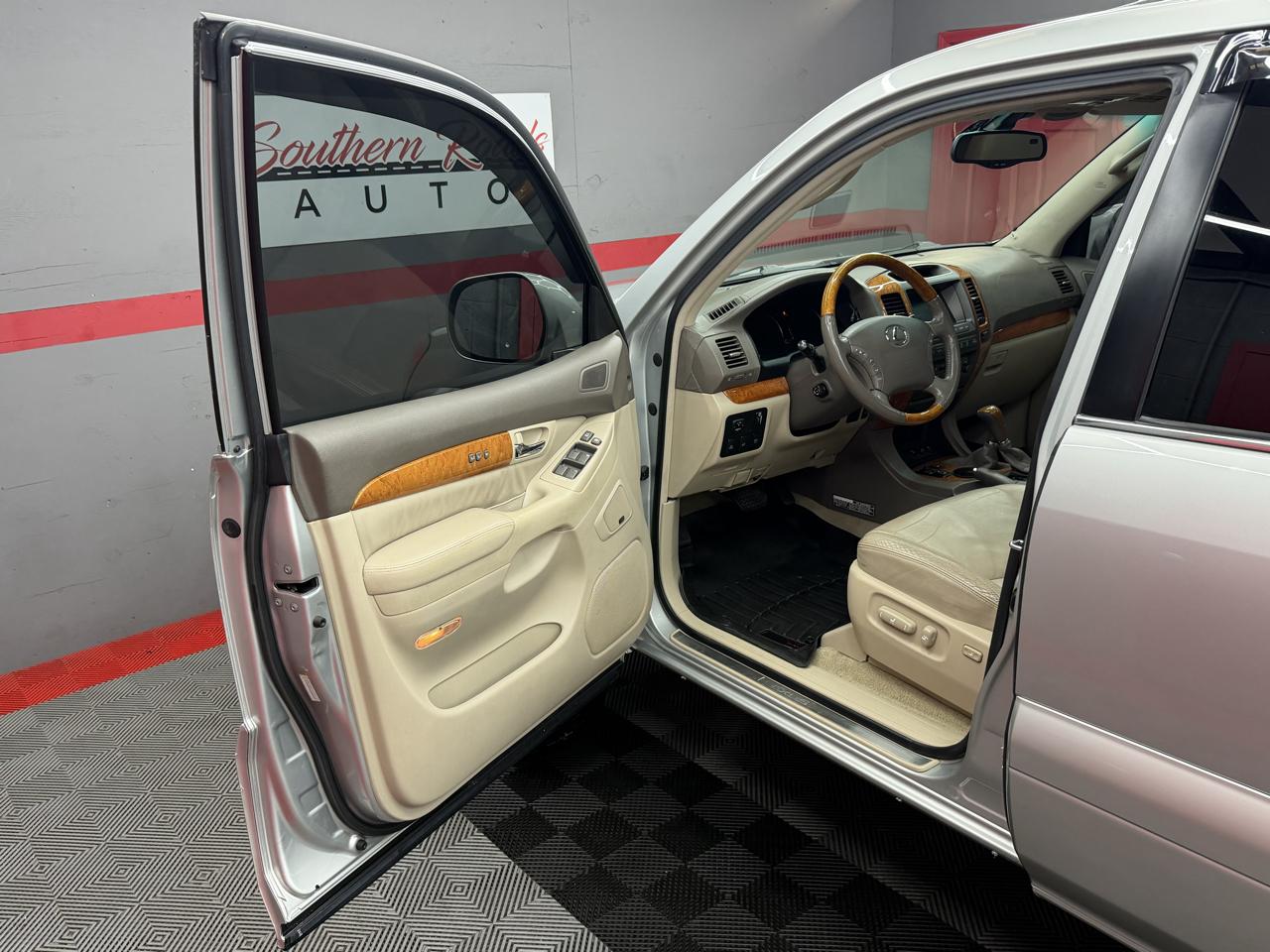 Lexus GX 470 Sport Utility 2005