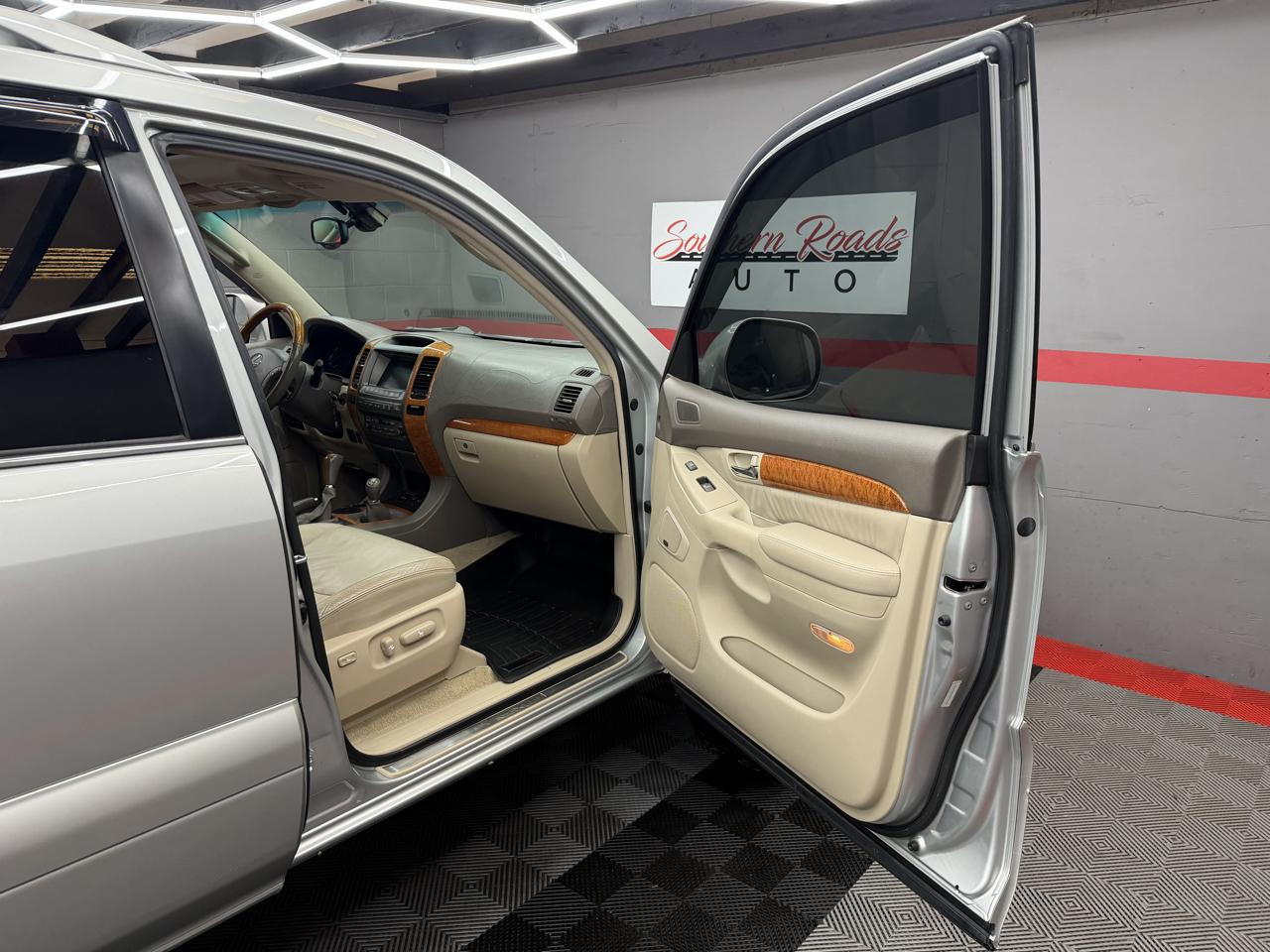 Lexus GX 470 Sport Utility 2005