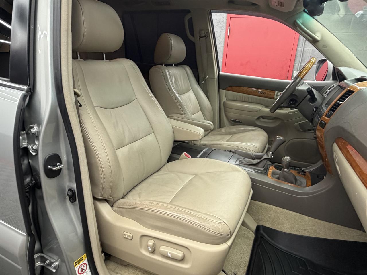 Lexus GX 470 Sport Utility 2005
