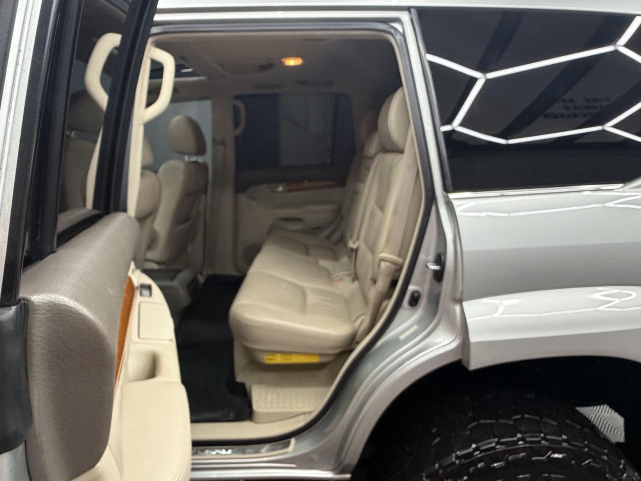 Lexus GX 470 Sport Utility 2005