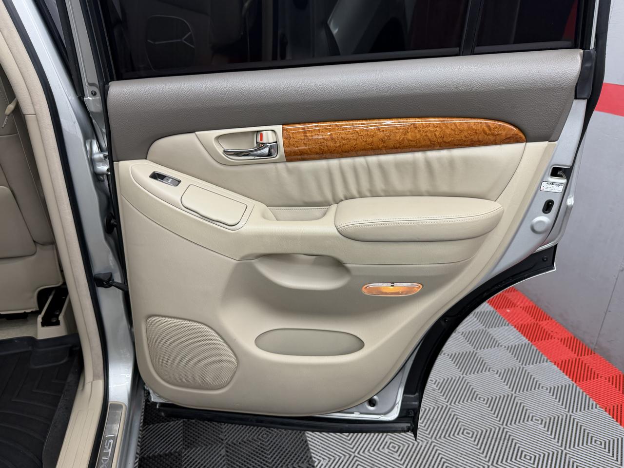 Lexus GX 470 Sport Utility 2005