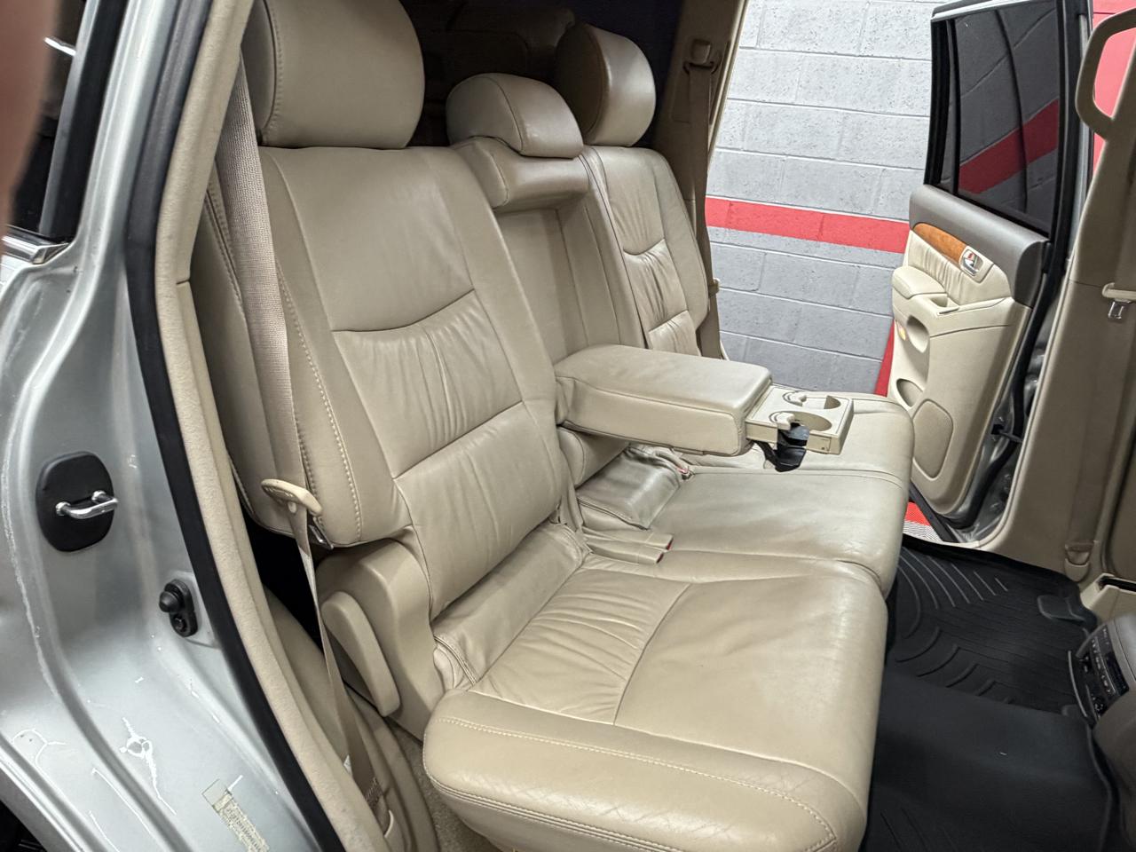 Lexus GX 470 Sport Utility 2005