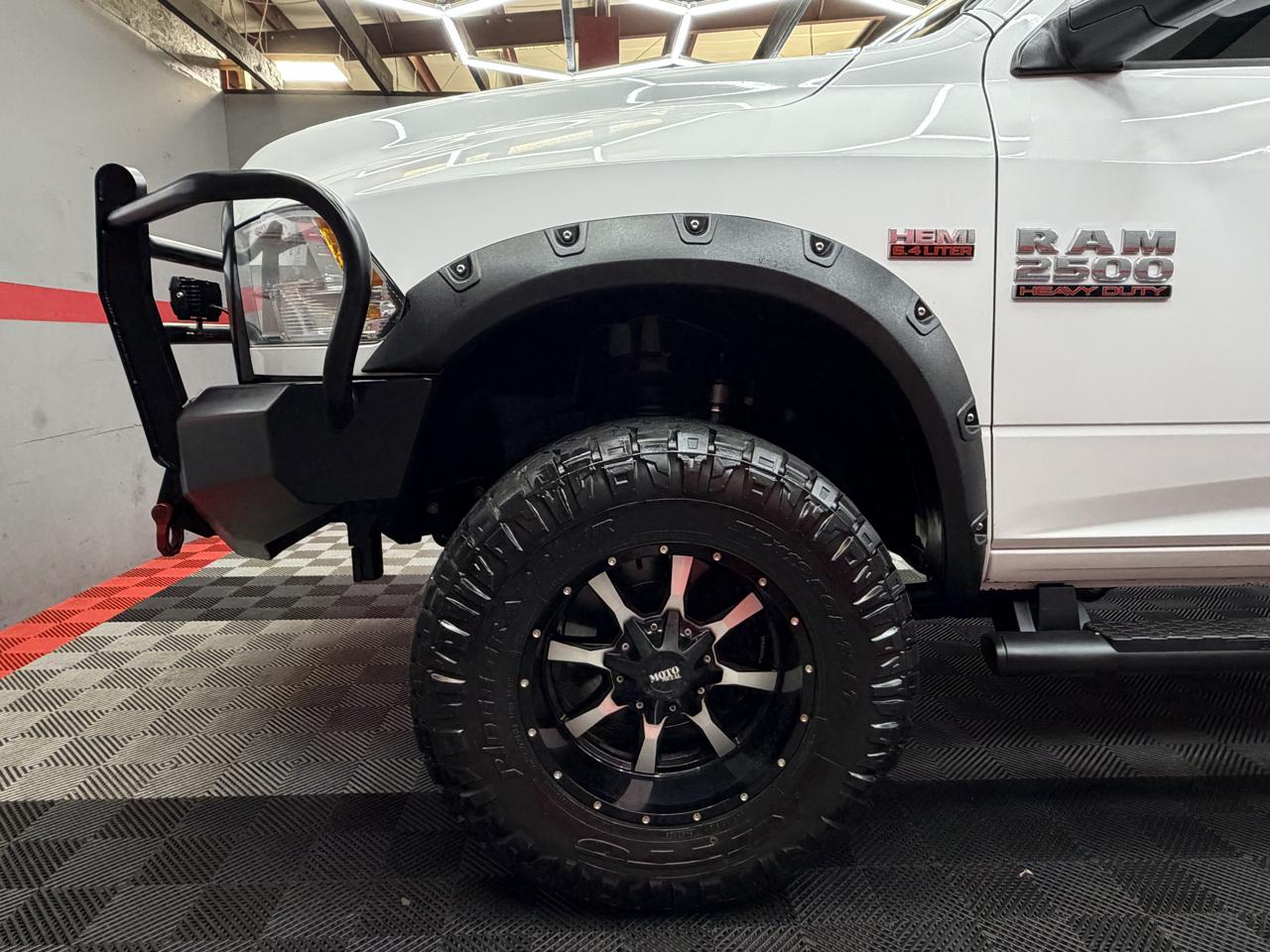 RAM 2500 Tradesman Crew Cab SWB 4WD 2017