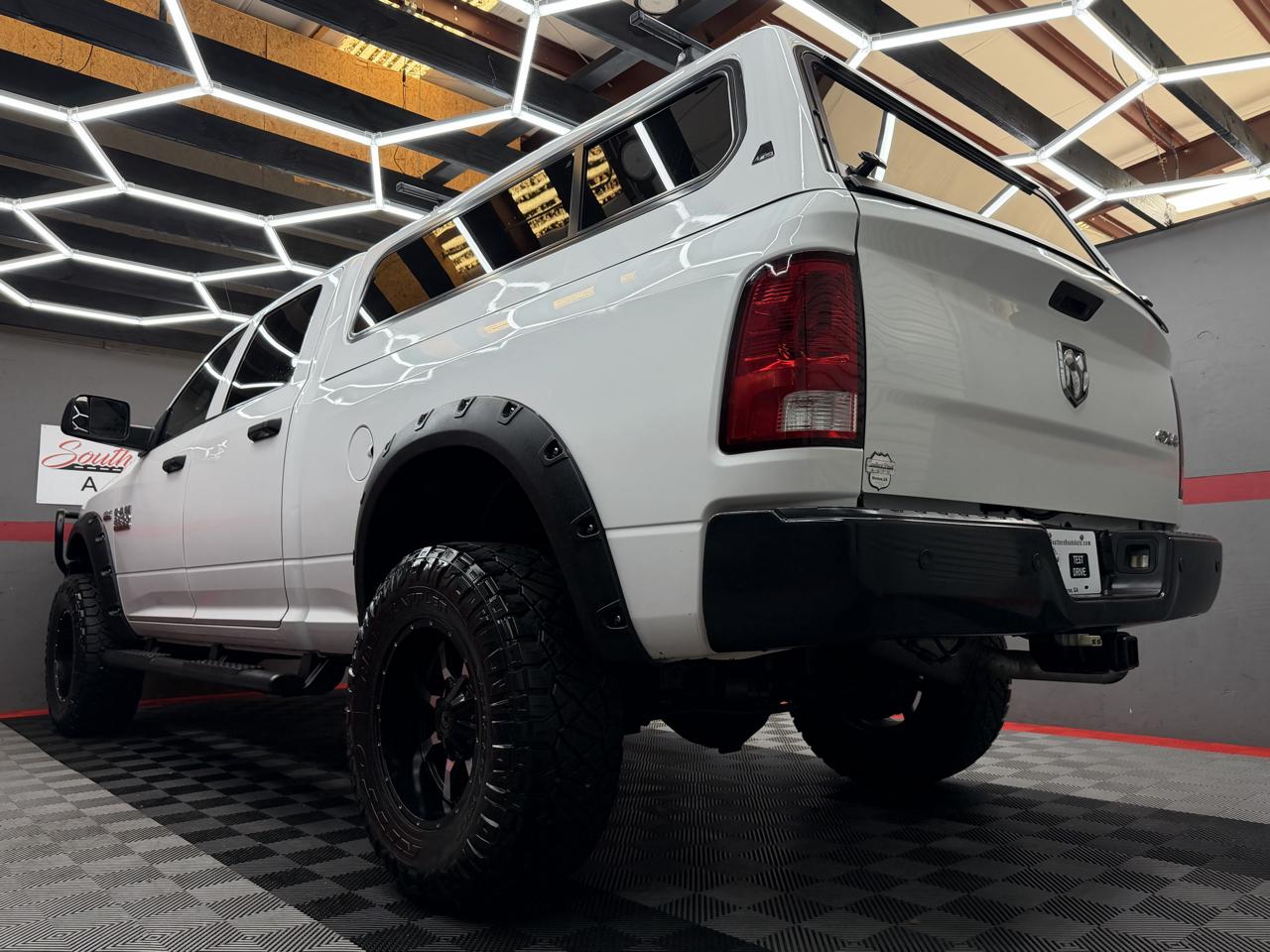 RAM 2500 Tradesman Crew Cab SWB 4WD 2017