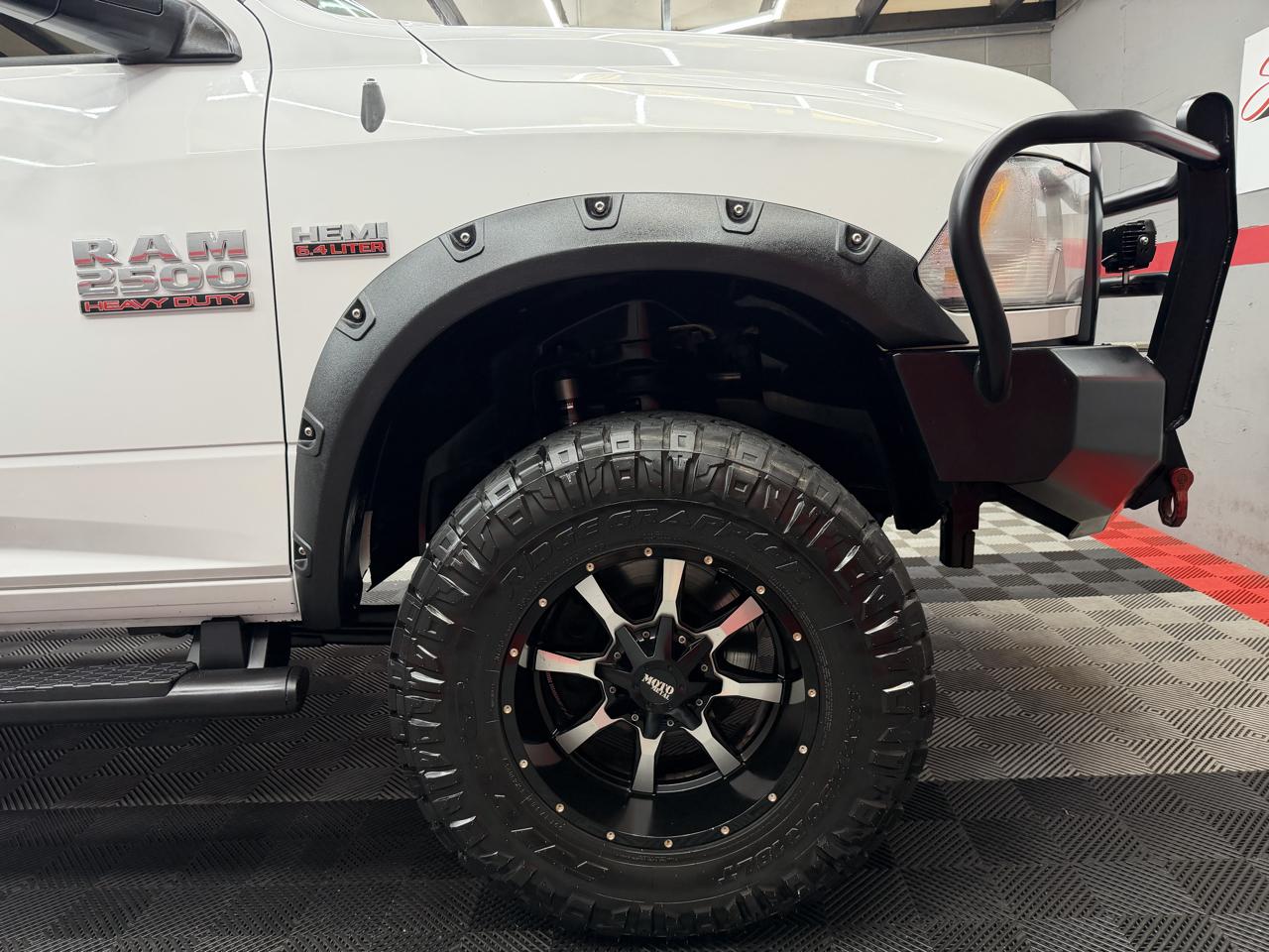 RAM 2500 Tradesman Crew Cab SWB 4WD 2017