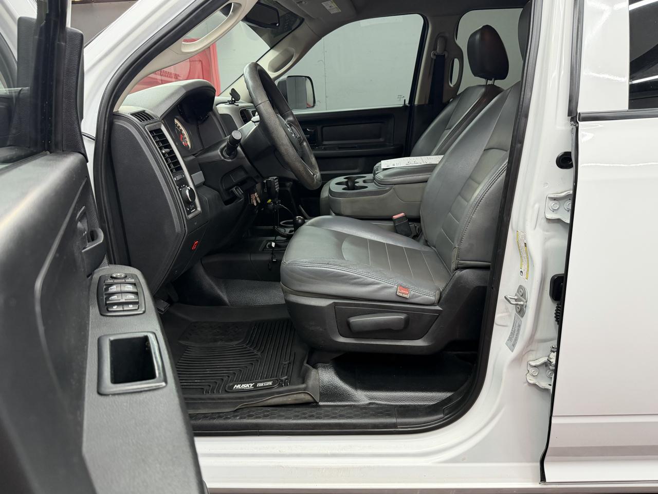 RAM 2500 Tradesman Crew Cab SWB 4WD 2017