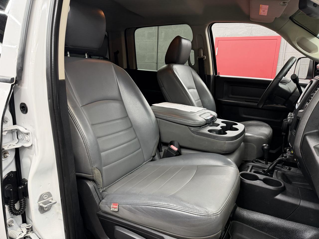 RAM 2500 Tradesman Crew Cab SWB 4WD 2017