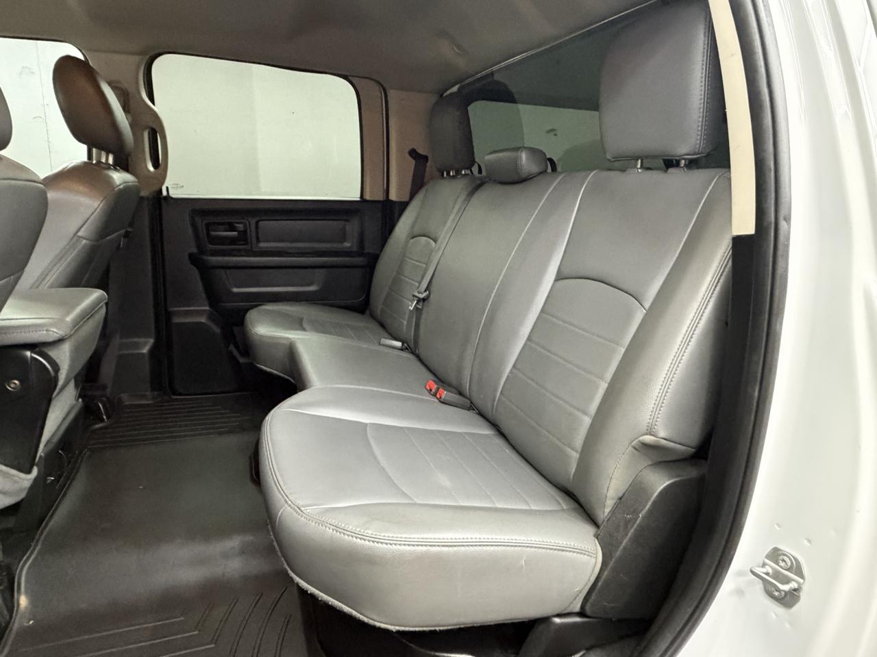 RAM 2500 Tradesman Crew Cab SWB 4WD 2017