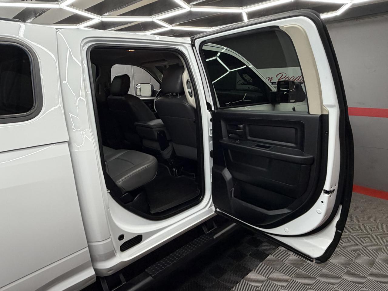 RAM 2500 Tradesman Crew Cab SWB 4WD 2017