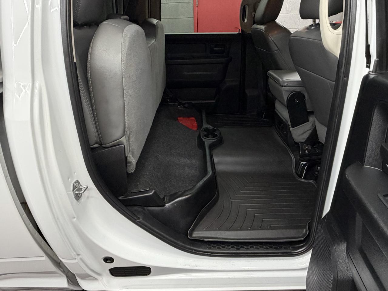 RAM 2500 Tradesman Crew Cab SWB 4WD 2017