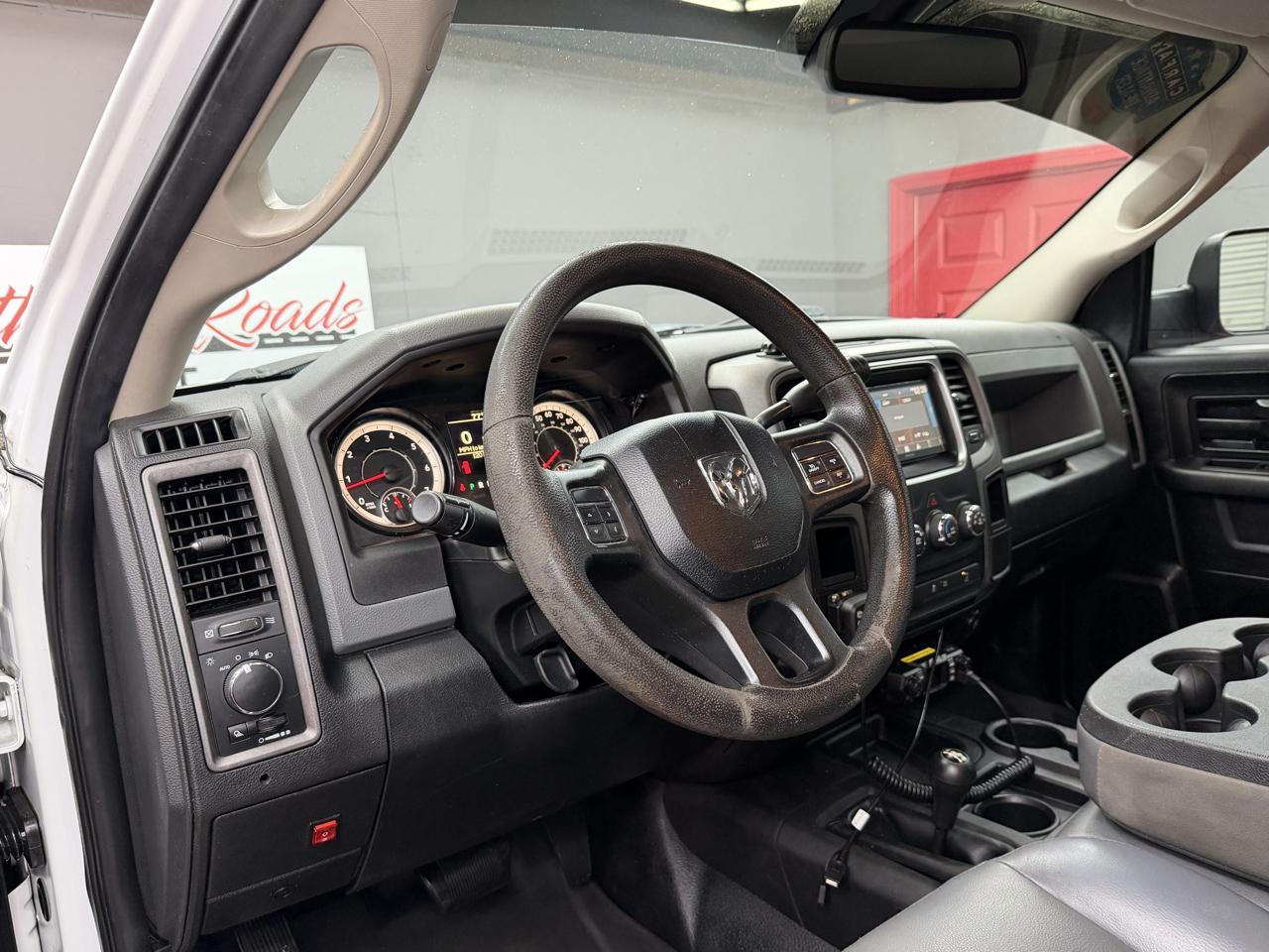 RAM 2500 Tradesman Crew Cab SWB 4WD 2017