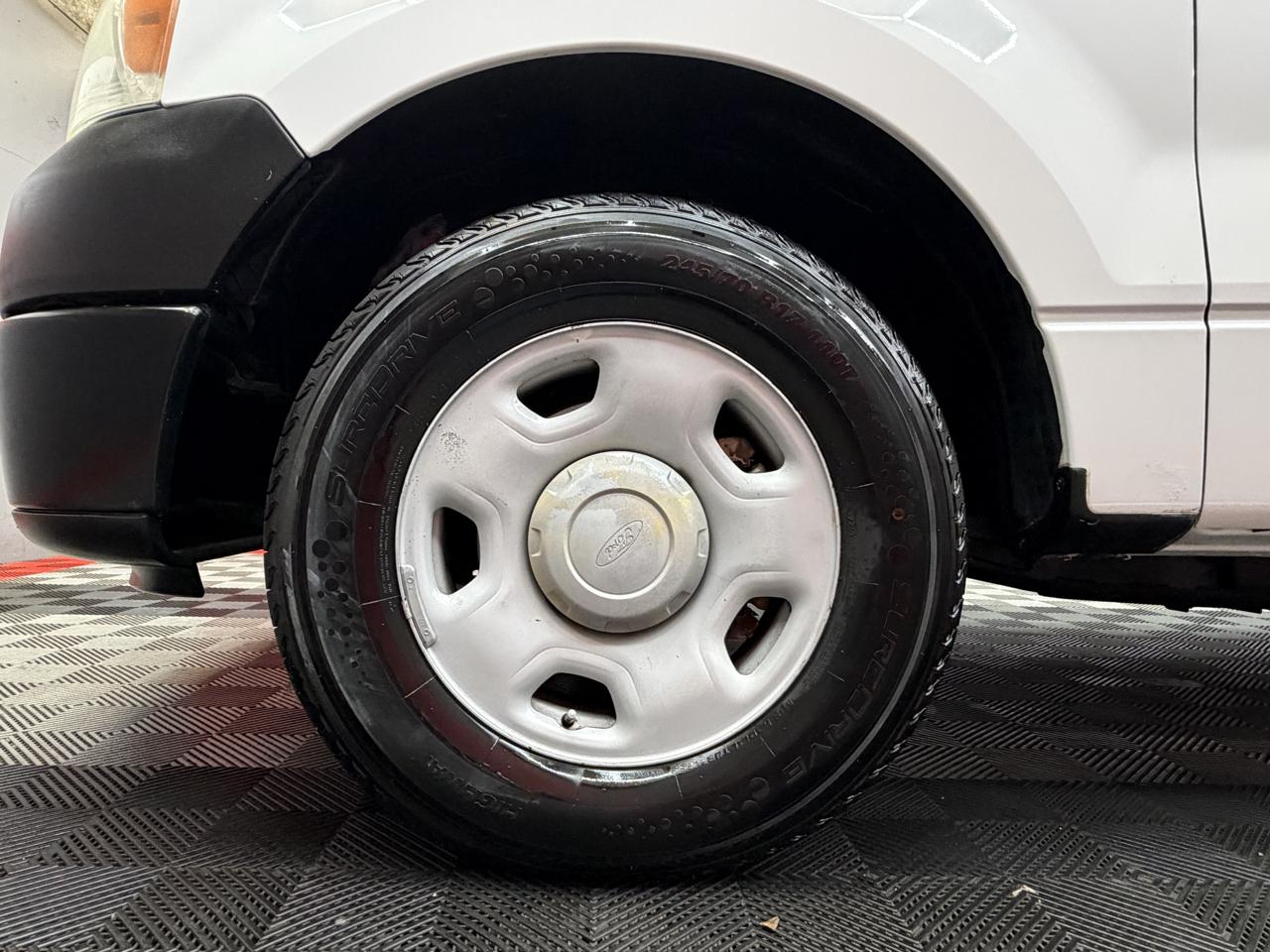 Ford F-150 XL Long Box 2WD 2007