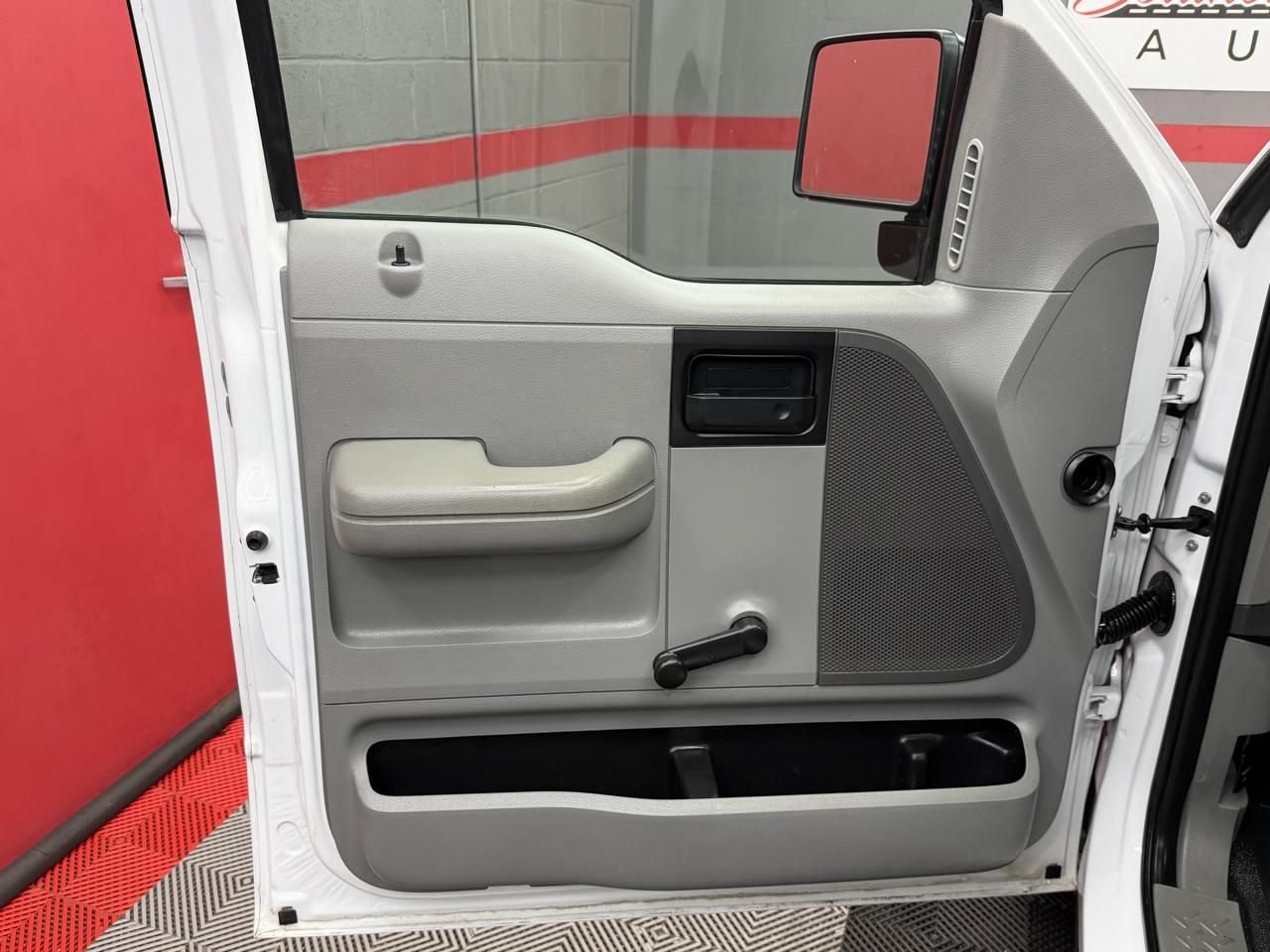 Ford F-150 XL Long Box 2WD 2007
