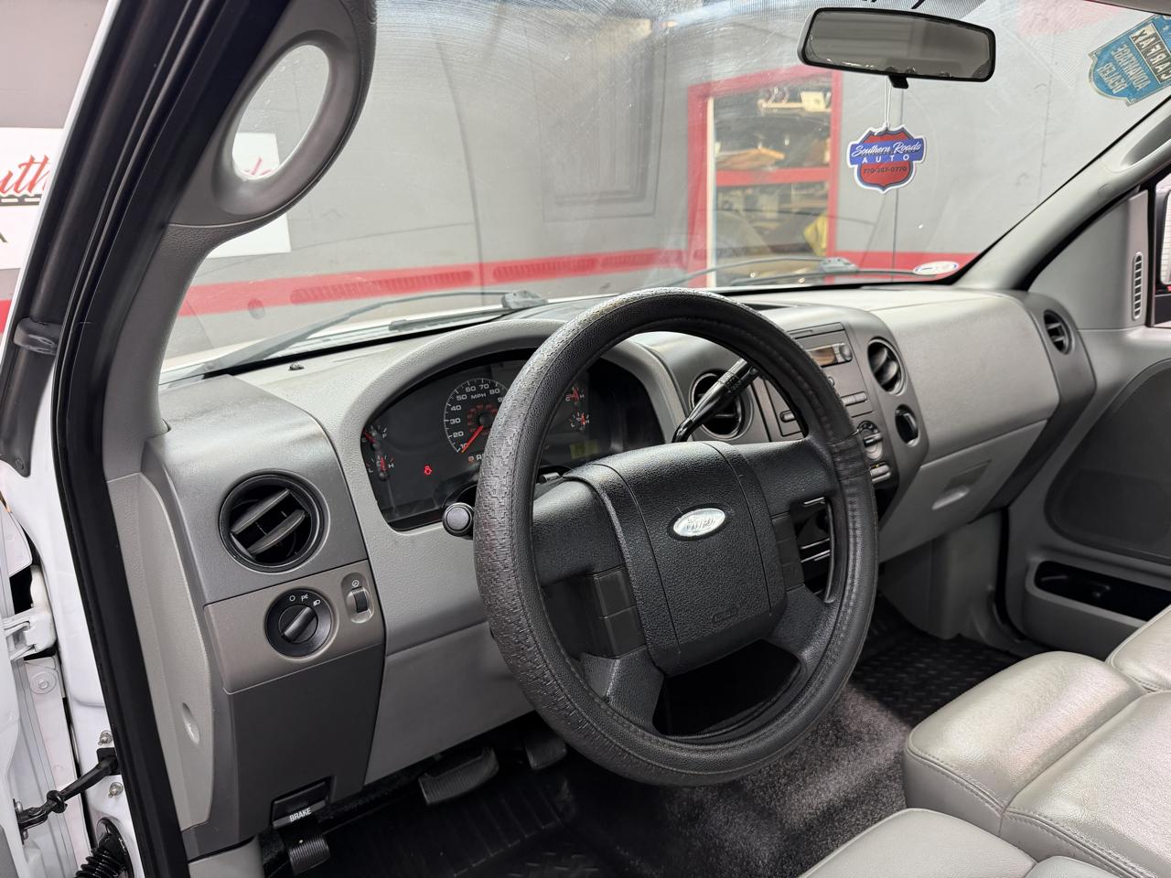 Ford F-150 XL Long Box 2WD 2007