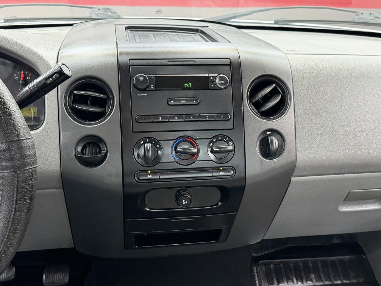 Ford F-150 XL Long Box 2WD 2007