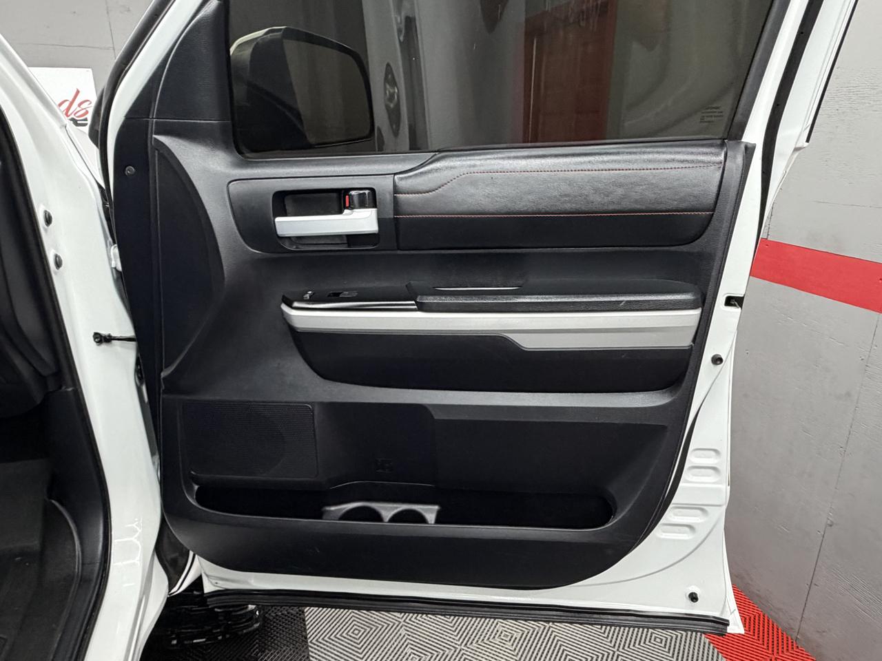 Toyota Tundra TRD Pro Crew Max 4WD 5.7L V8 2019