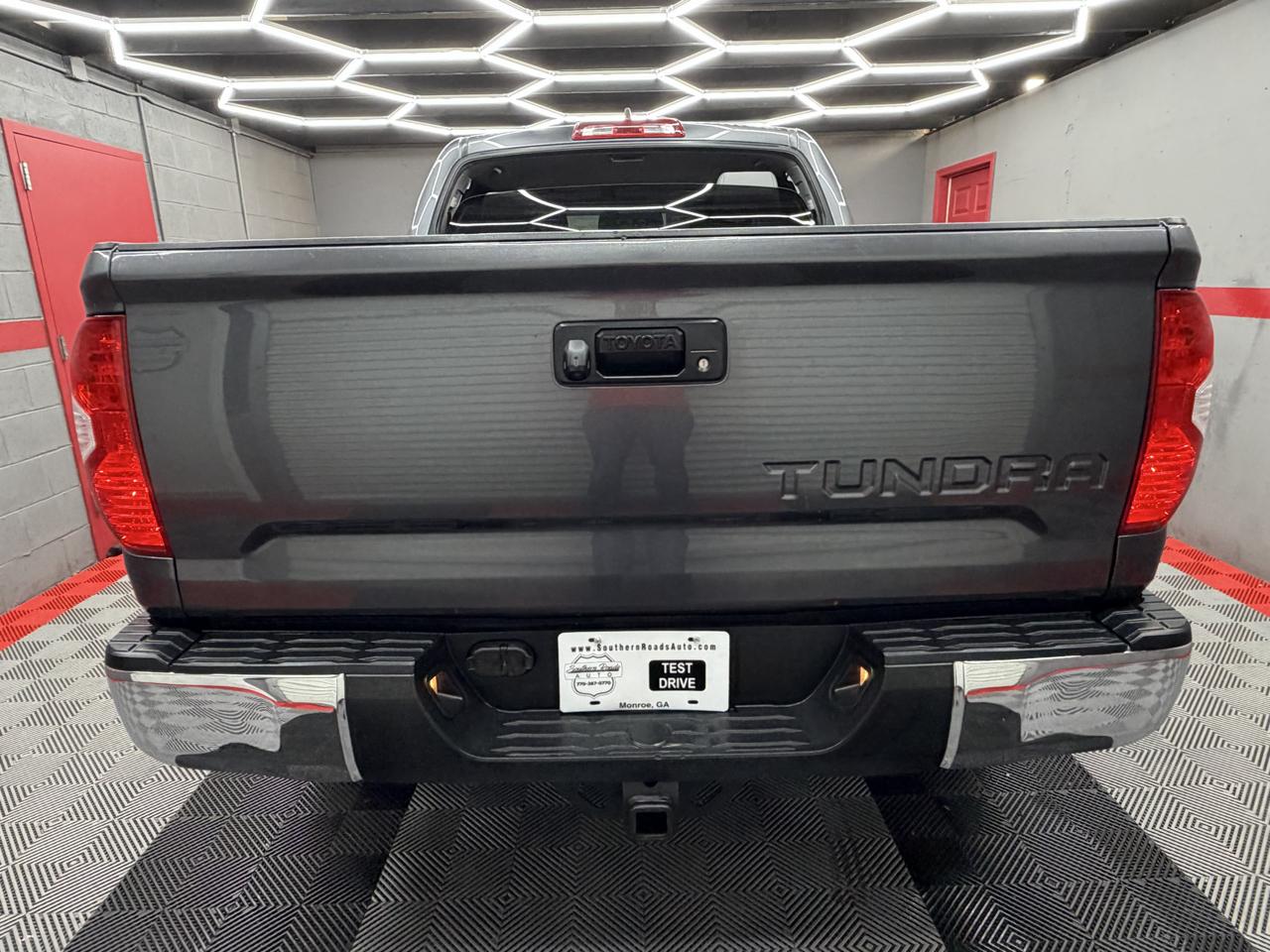 Toyota Tundra SR5 5.7L V8 CrewMax 4WD 2021