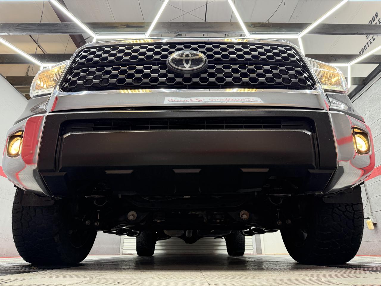 Toyota Tundra SR5 5.7L V8 CrewMax 4WD 2021