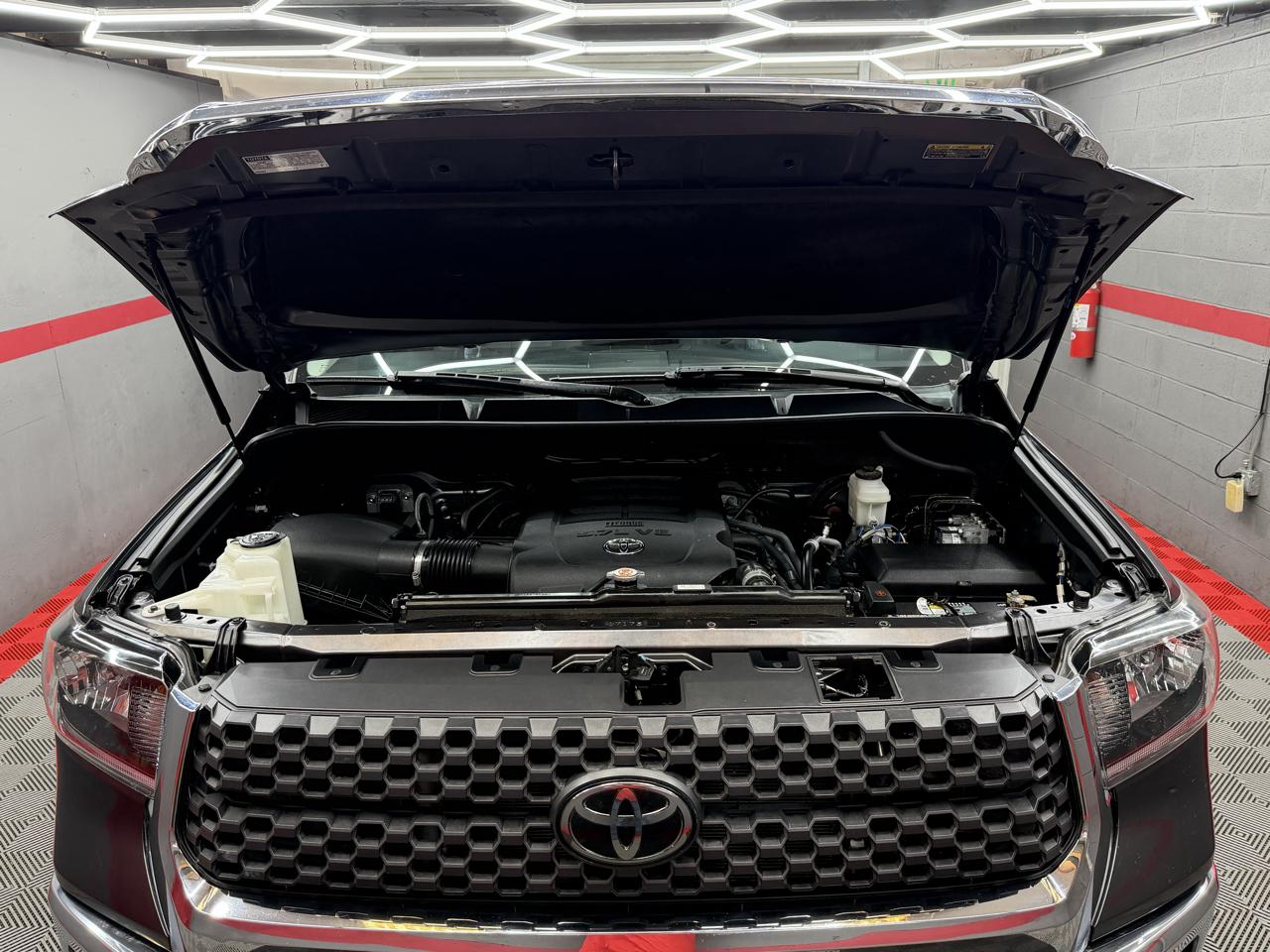 Toyota Tundra SR5 5.7L V8 CrewMax 4WD 2021
