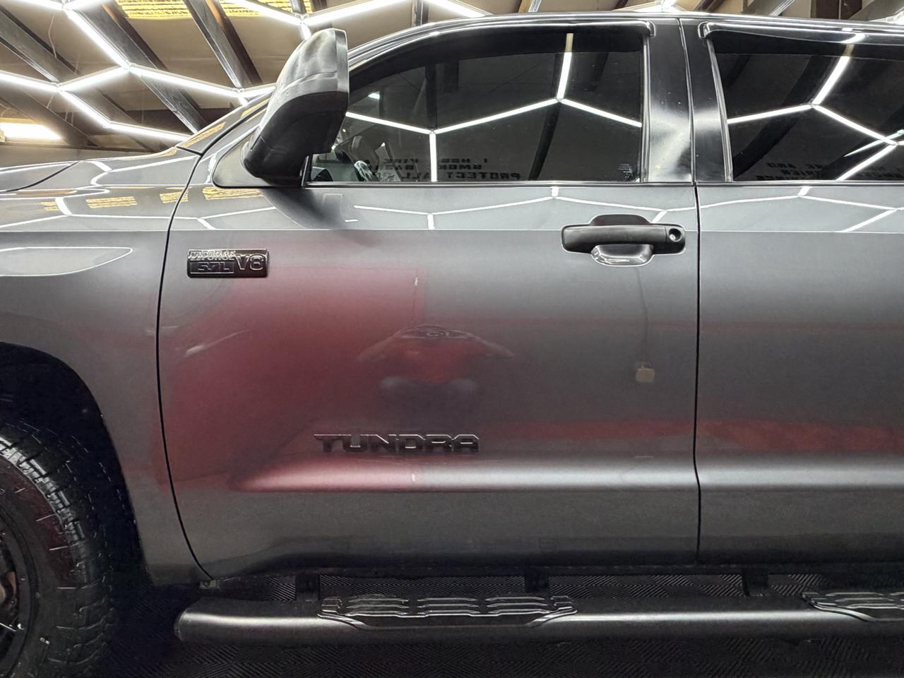 Toyota Tundra SR5 5.7L V8 CrewMax 4WD 2021