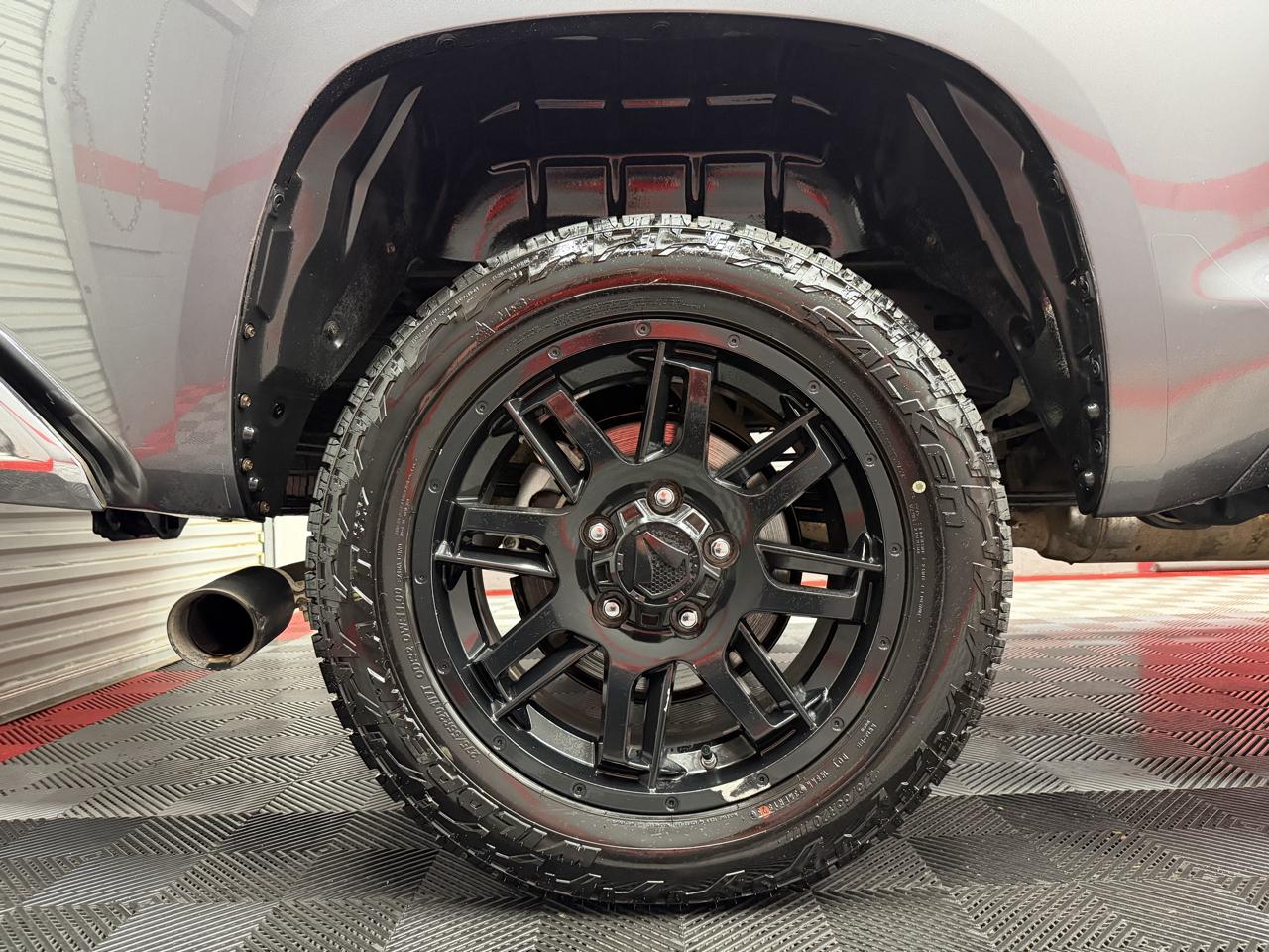 Toyota Tundra SR5 5.7L V8 CrewMax 4WD 2021