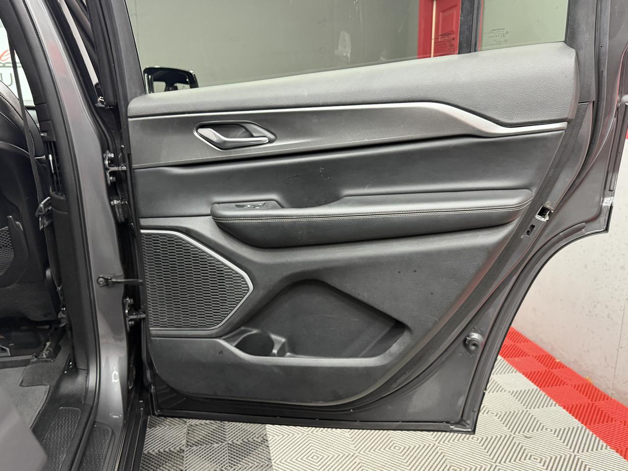 Jeep Grand Cherokee L  2021
