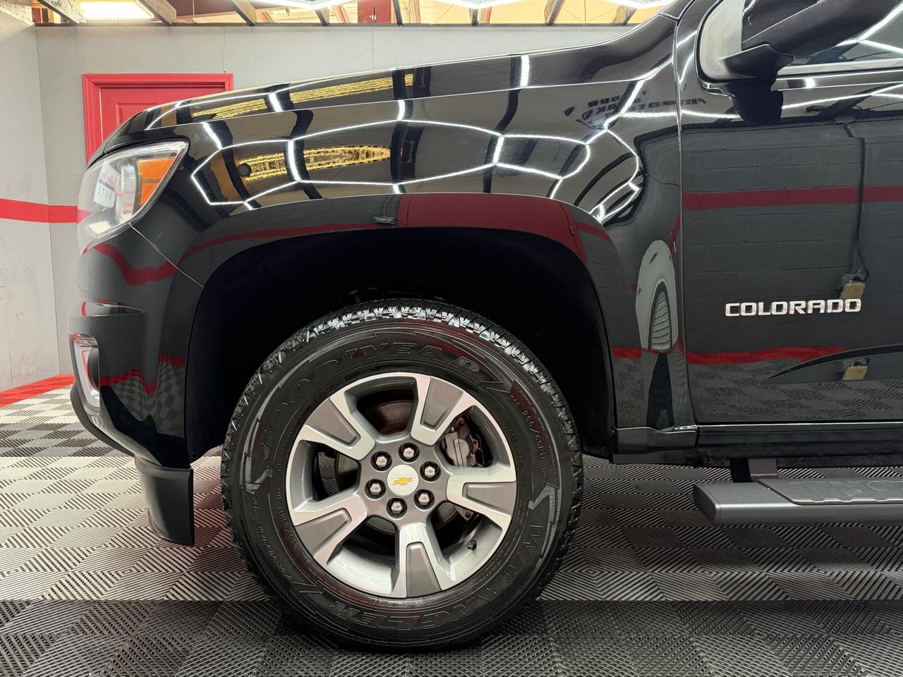 Chevrolet Colorado Z71 Crew Cab 2WD Short Box 2019