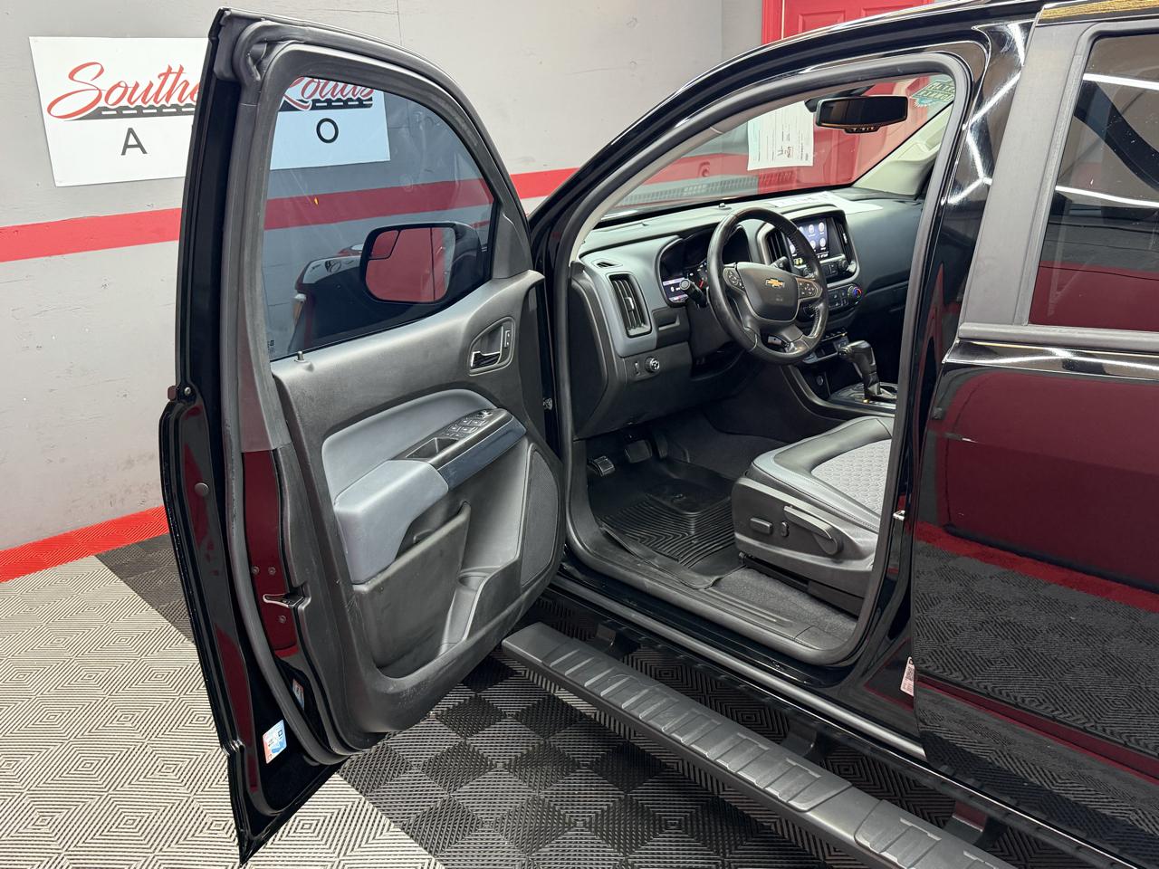 Chevrolet Colorado Z71 Crew Cab 2WD Short Box 2019