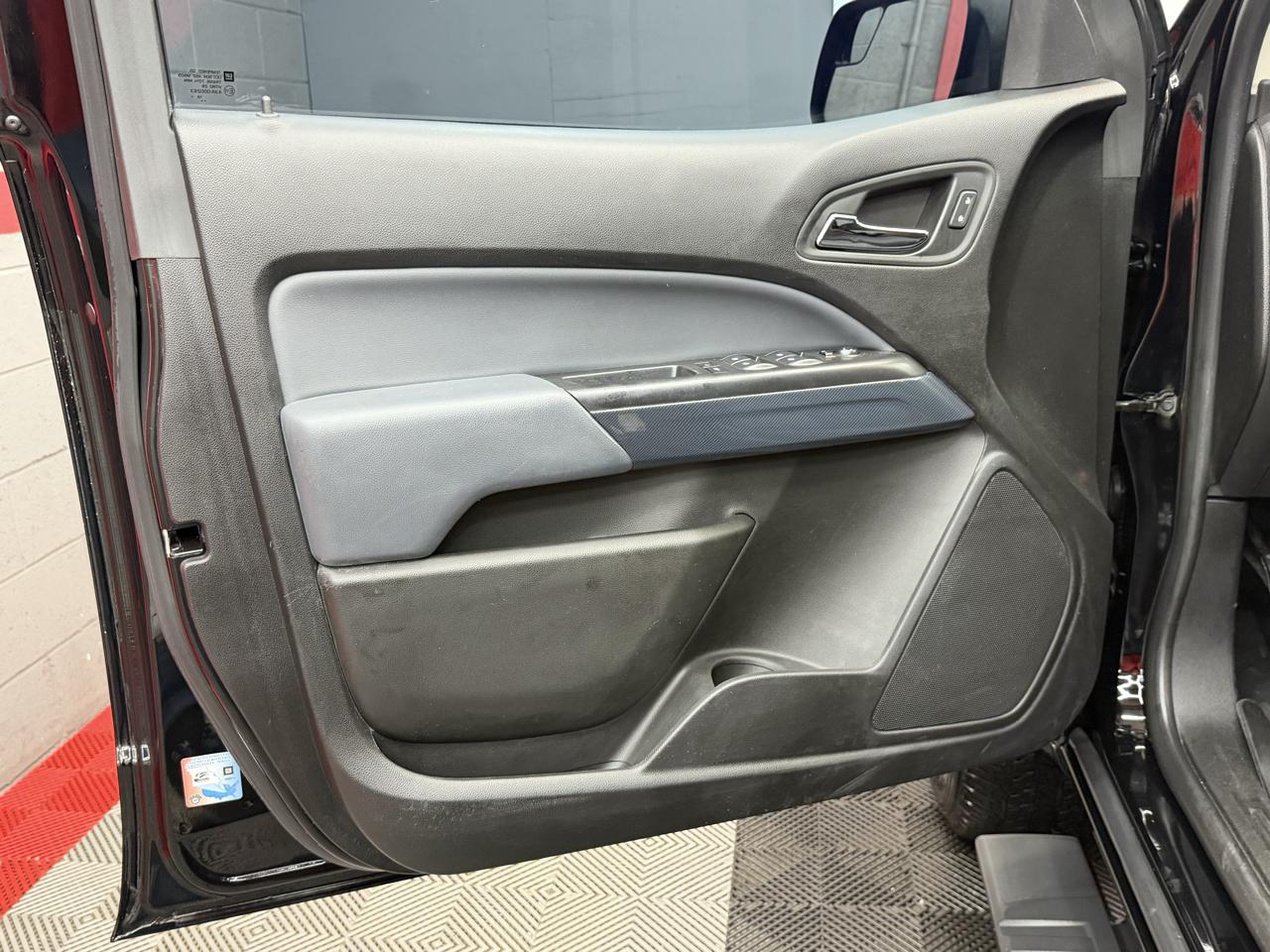 Chevrolet Colorado Z71 Crew Cab 2WD Short Box 2019