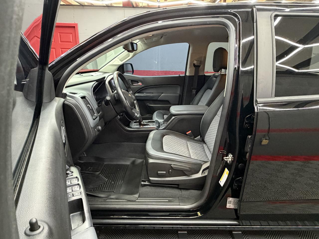Chevrolet Colorado Z71 Crew Cab 2WD Short Box 2019