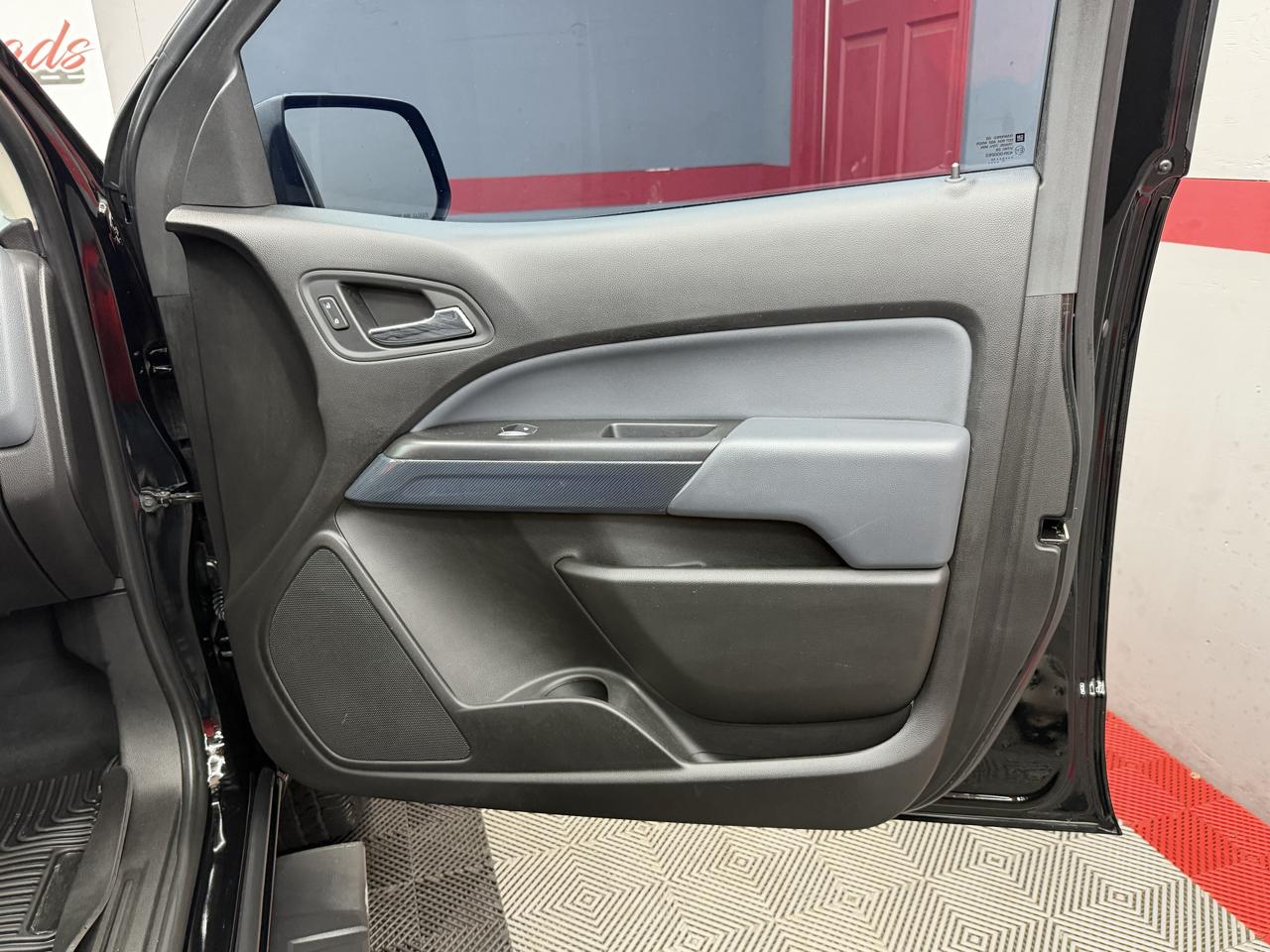 Chevrolet Colorado Z71 Crew Cab 2WD Short Box 2019