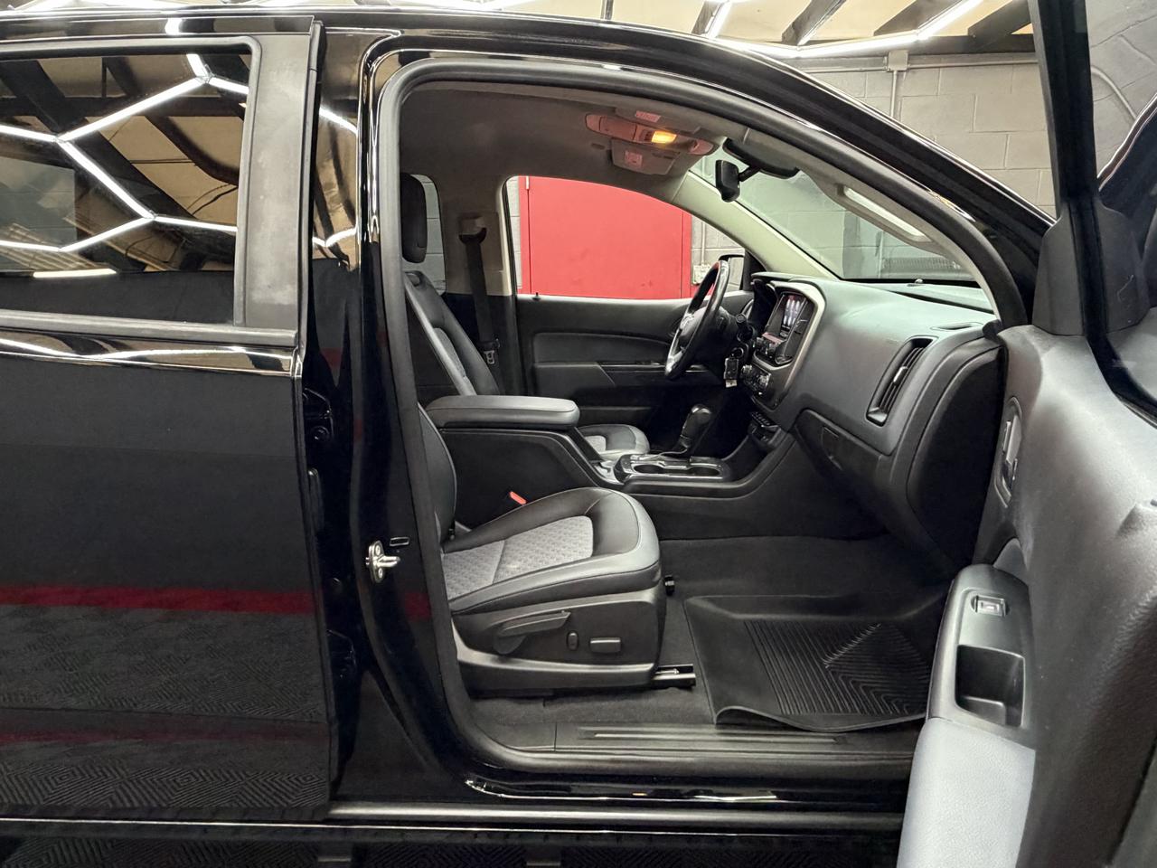 Chevrolet Colorado Z71 Crew Cab 2WD Short Box 2019