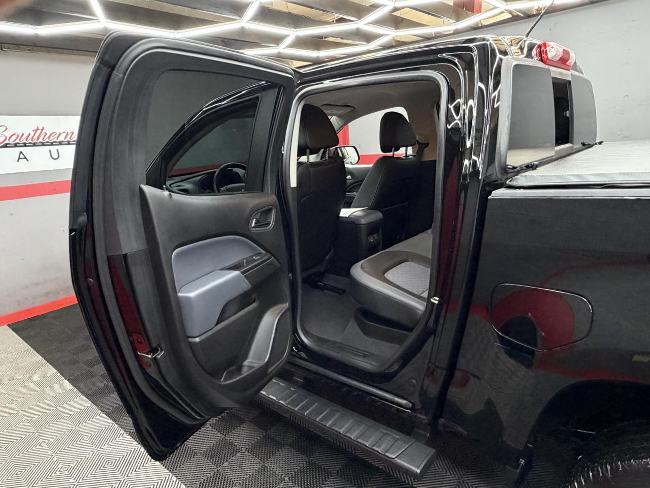 Chevrolet Colorado Z71 Crew Cab 2WD Short Box 2019