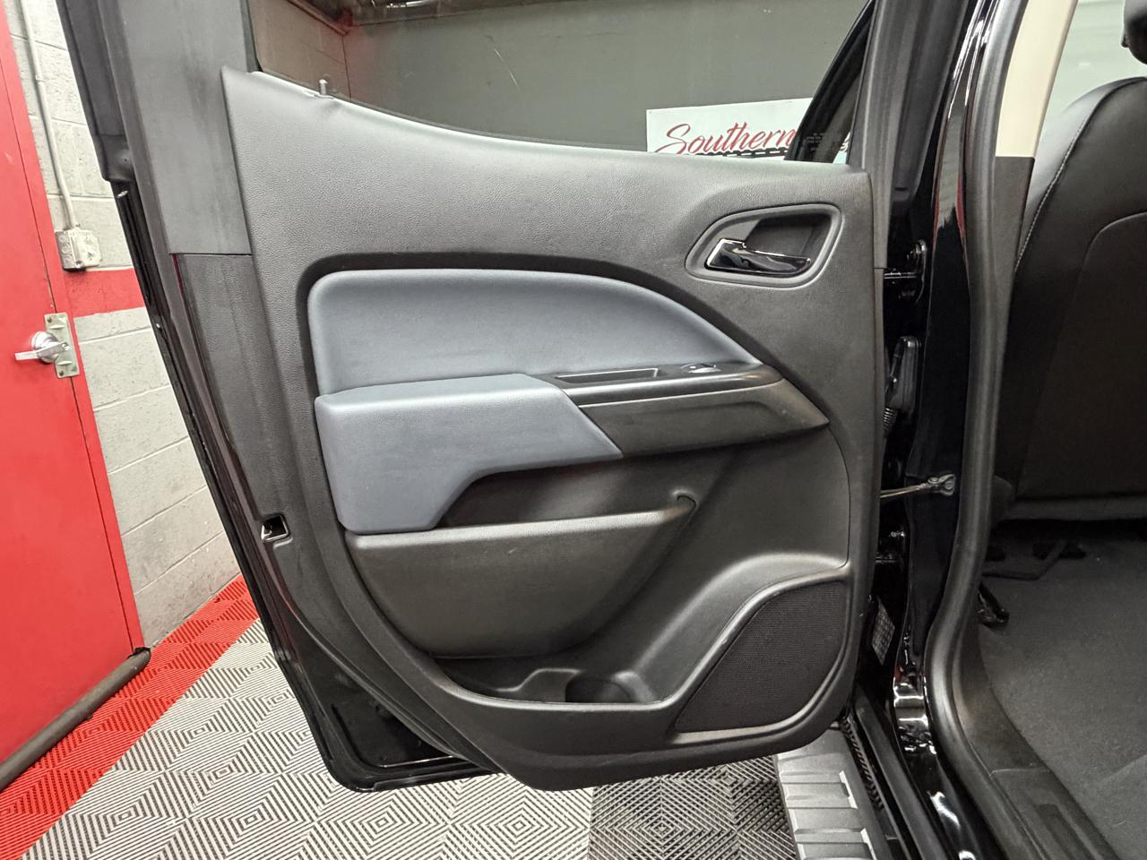 Chevrolet Colorado Z71 Crew Cab 2WD Short Box 2019