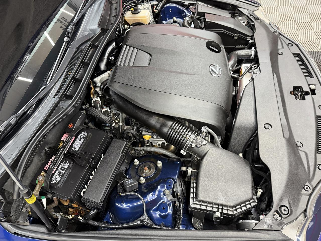 Lexus IS 250 4D Sedan 2015