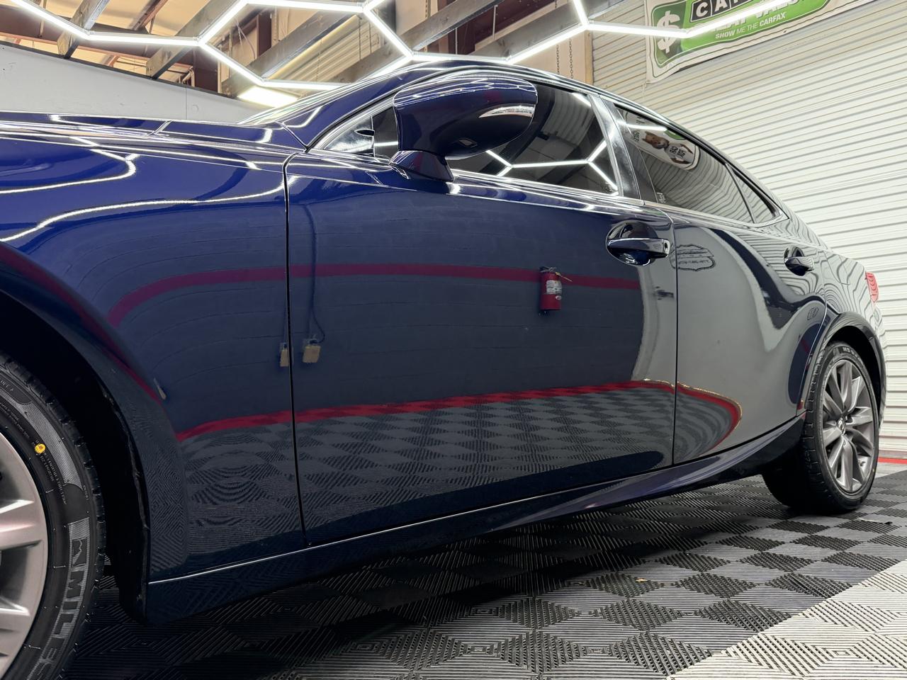 Lexus IS 250 4D Sedan 2015