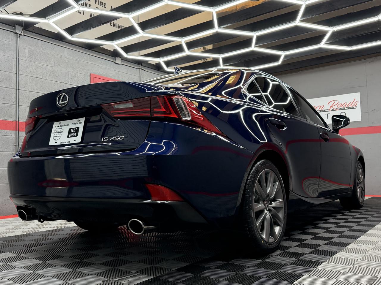 Lexus IS 250 4D Sedan 2015