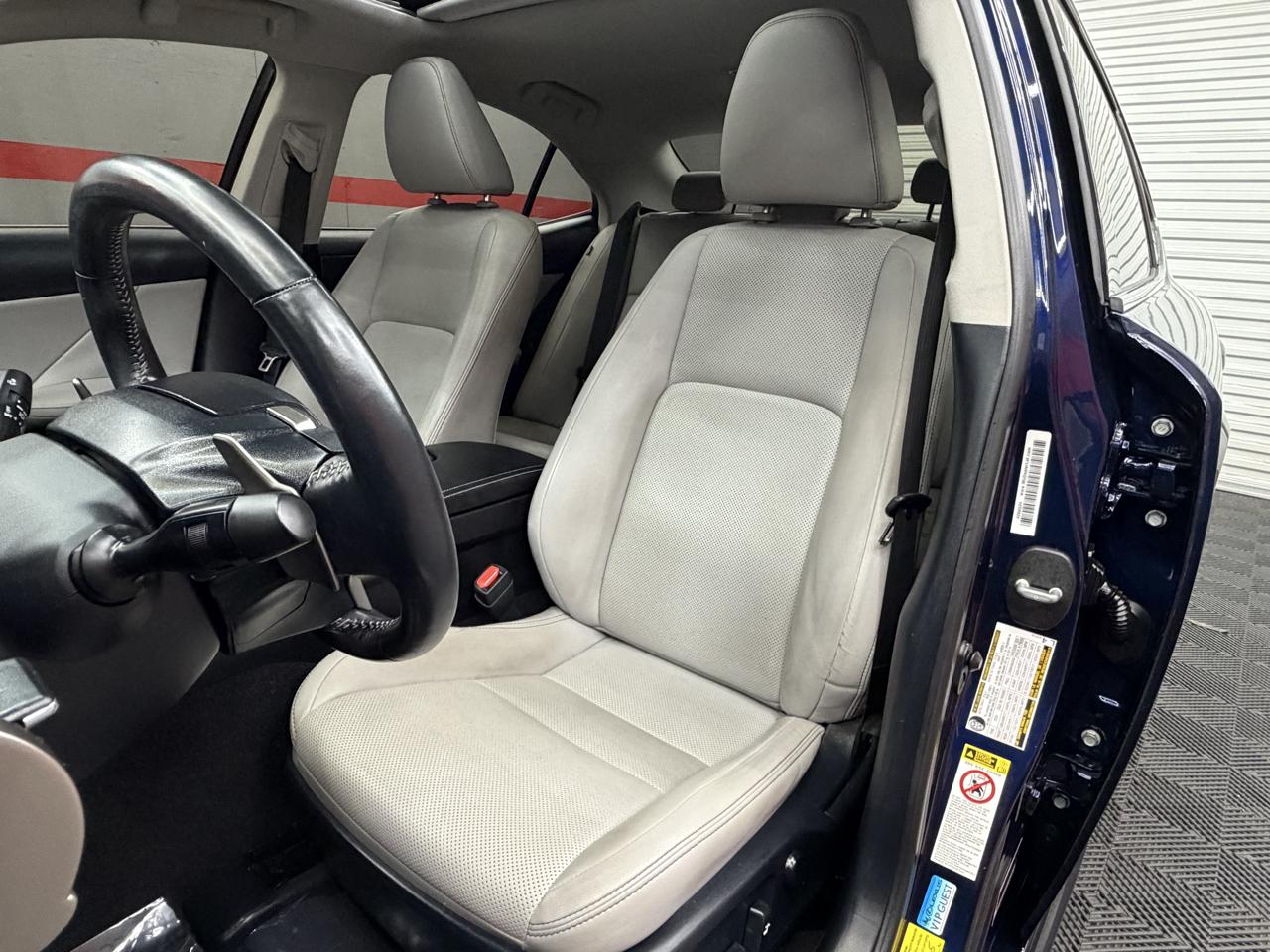 Lexus IS 250 4D Sedan 2015